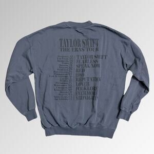 NEW Taylor Swift THE ERAS TOUR Blue Crewneck Sweatshirt sz Medium *Flaw 2023